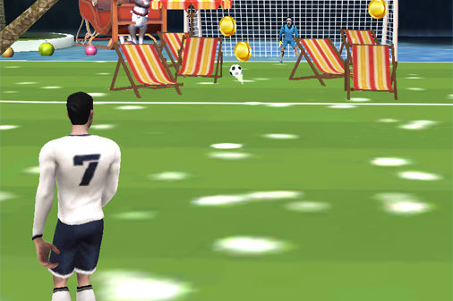 フリーキックでゴールを狙う無料サッカーゲーム【インドアサッカー】の画像